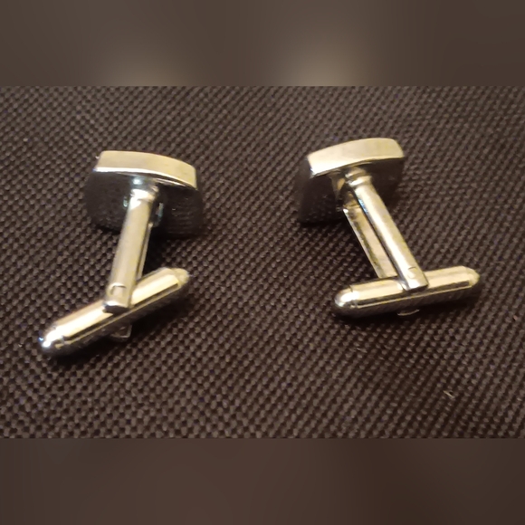 D&G Elegant Black and Gold Cufflinks - Picture 4 of 7